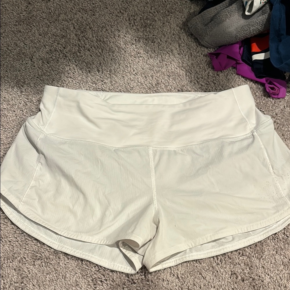 LULULEMON HIGH RISE SPEED UP SHORTS
